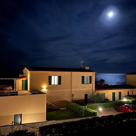 Appartamento Romantico Con Piscina Cervo Extérieur photo