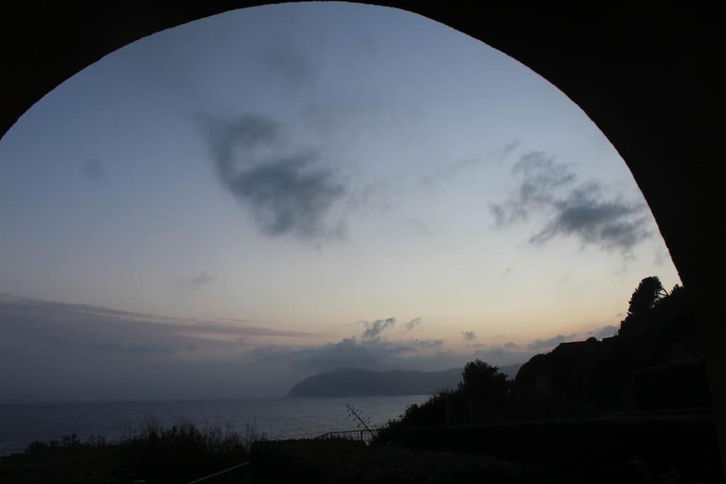 Appartamento Romantico Con Piscina Cervo Extérieur photo