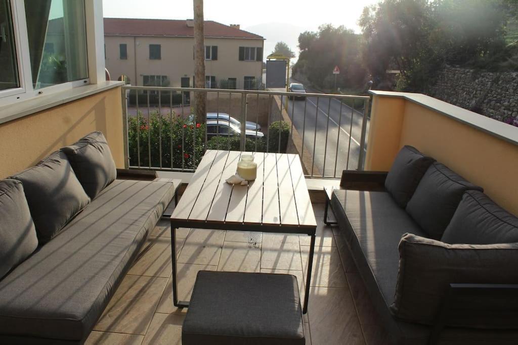 Appartamento Romantico Con Piscina Cervo Extérieur photo