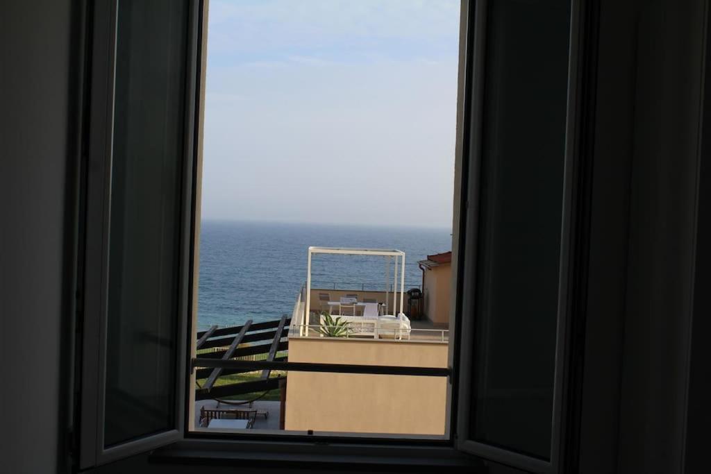 Appartamento Romantico Con Piscina Cervo Extérieur photo