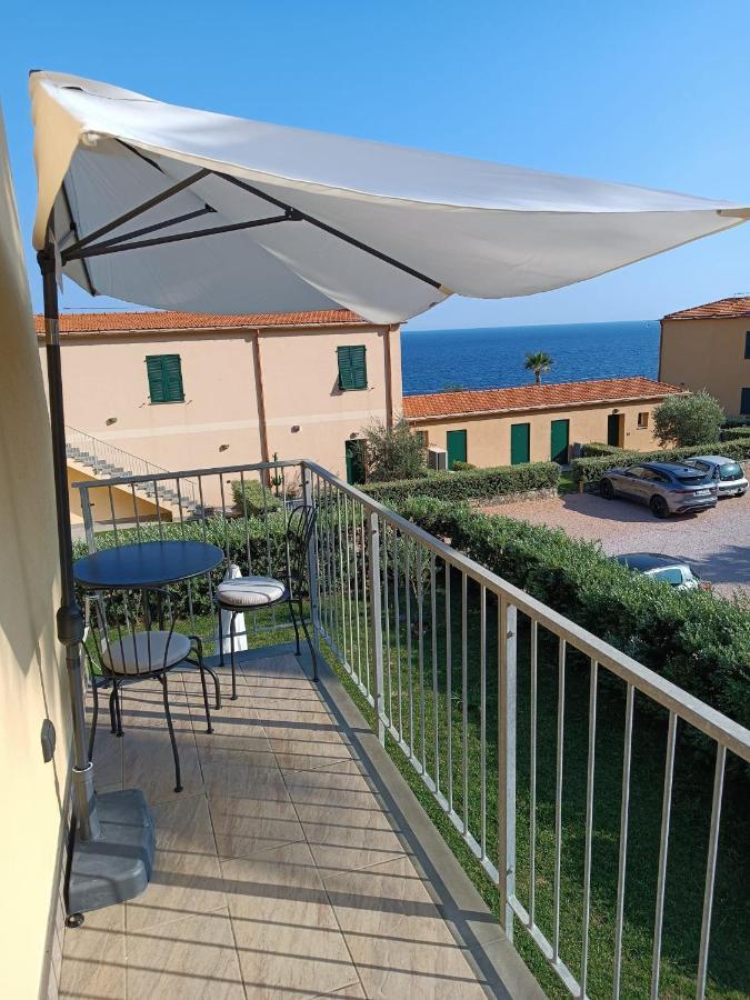 Appartamento Romantico Con Piscina Cervo Extérieur photo